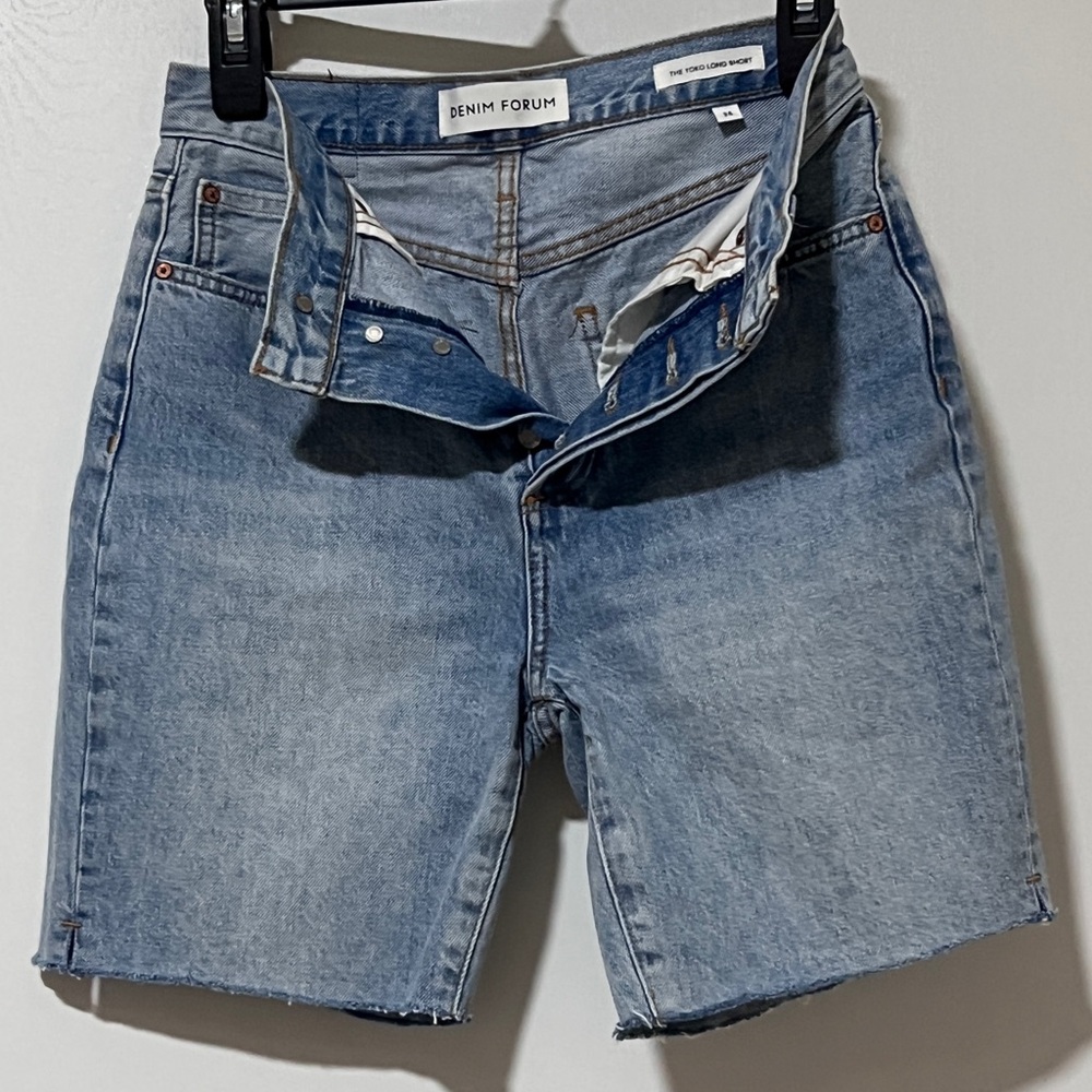 Aritzia Women's blue shorts | Denim Forum Yoko Long shorts|sz25